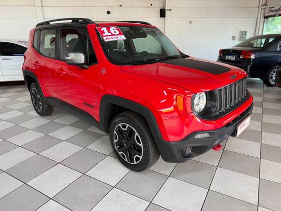 JEEP RENEGADE 2.0 16V TURBO DIESEL TRAILHAWK 4P 4X4 AUTOMÁTICO JEEP RENEGADE 2.0 16V TURBO DIESEL TRAILHAWK 4P 4X4 AUTOMÁTICO